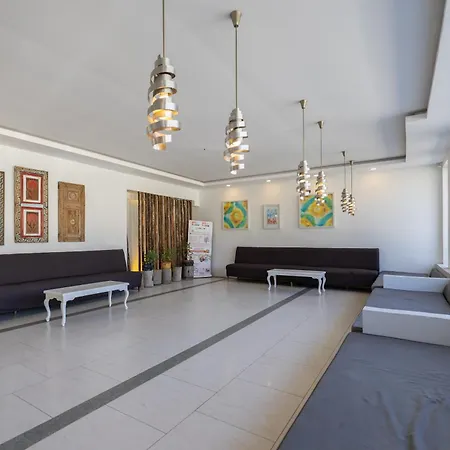 מלון Ladonia Mio Mare 4*